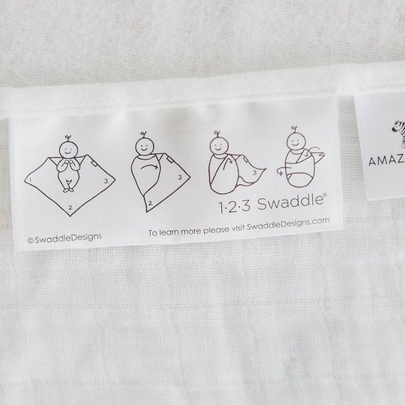 Amazing Baby Muslin Swaddle Zebra Print - Picture 6 of 8